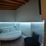 Design Bed and Breakfast Βερόνα
