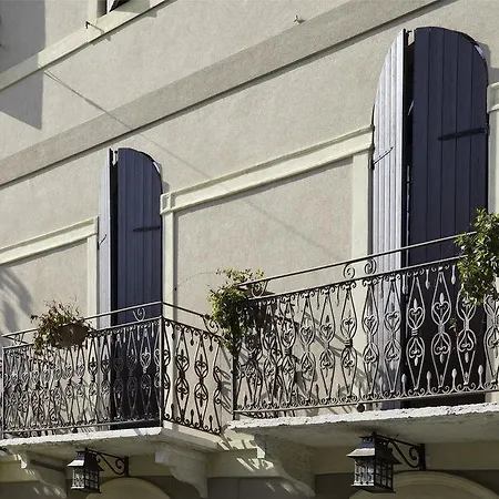 Design B&B